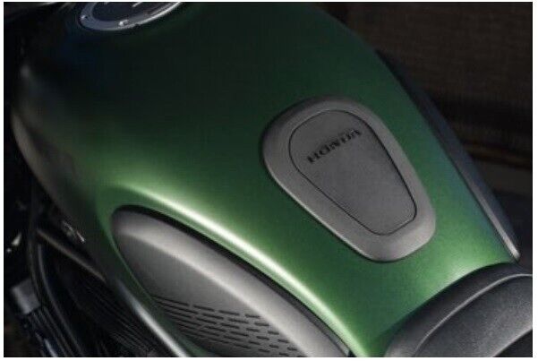 Honda SCL500 Center Tank Pad (black) - 08P70-K3S-JA0 - Harbor Town Honda & Polaris