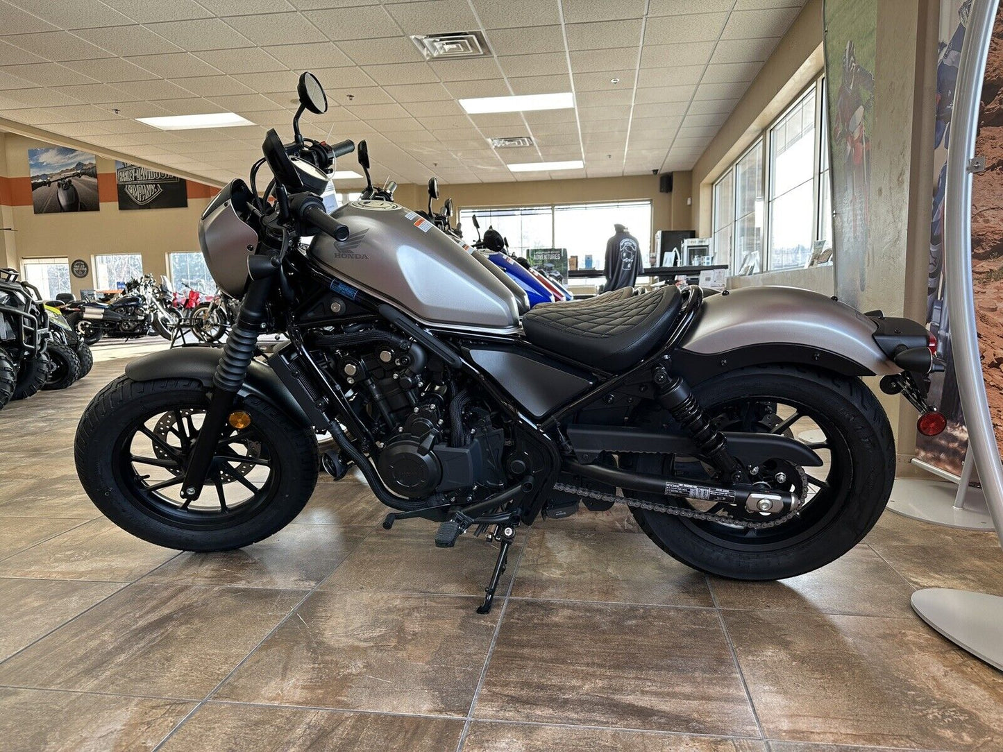 Honda Rebel Custom Upgrade Seat, For Rebel 300/500 - 08R76-K87-A30ZA - Harbor Town Honda & Polaris